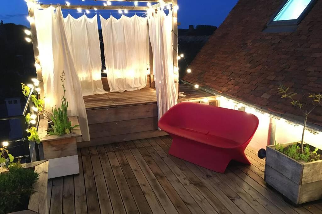 Appartamento La Terrasse du Chevalier d'Eon - Loft à TONNERRE Esterno foto